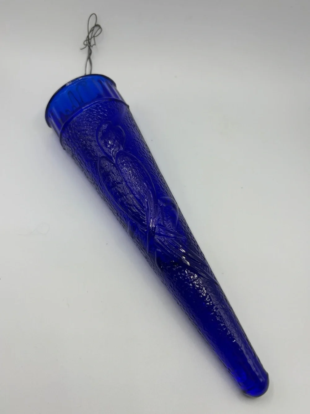 Vintage Cobalt Blue Bird Motif Glass Wall Pocket Flower Vase Automobile Vase - Picture 1 of 10
